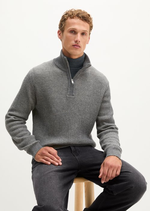 Regular-Fit Knitted Turtleneck — Medium Grey