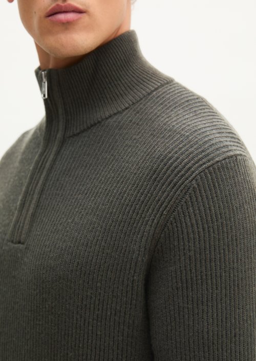Regular-Fit Knitted Turtleneck — Dark Brown