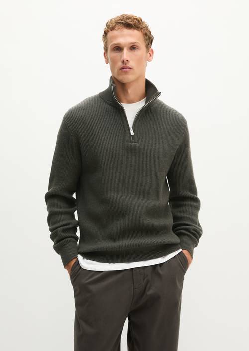 Strick-Troyer regular Dark Brown in Frontalansicht