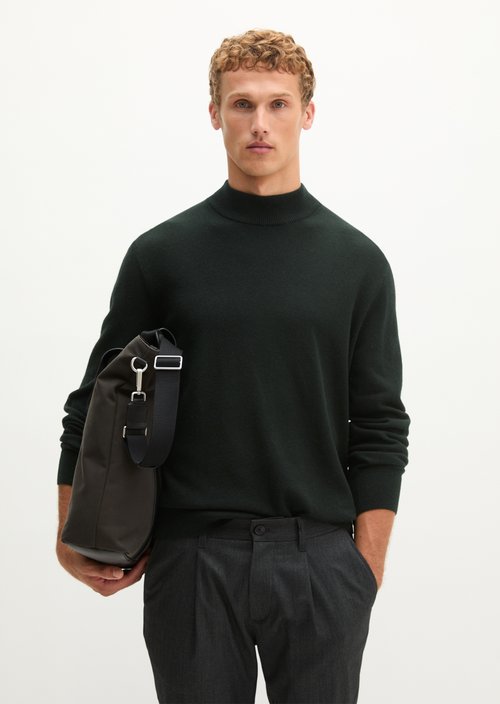 Regular-fit sweater — Black