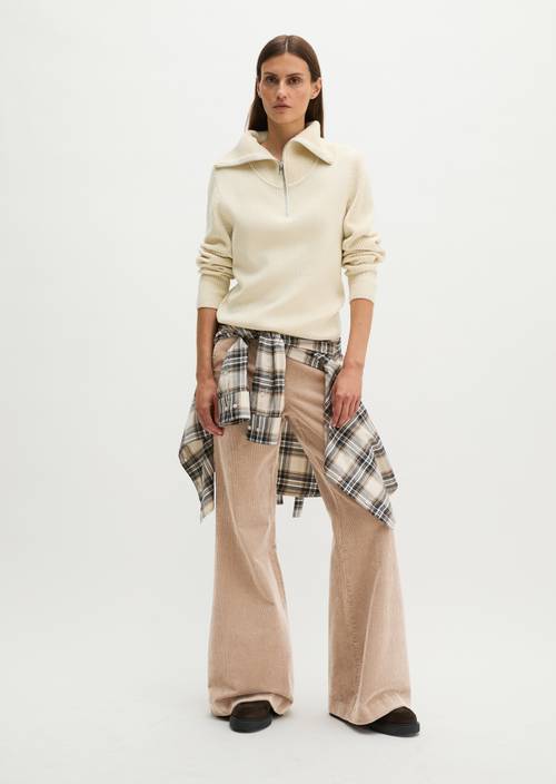 Troyer Slim Smokey Sands in front view