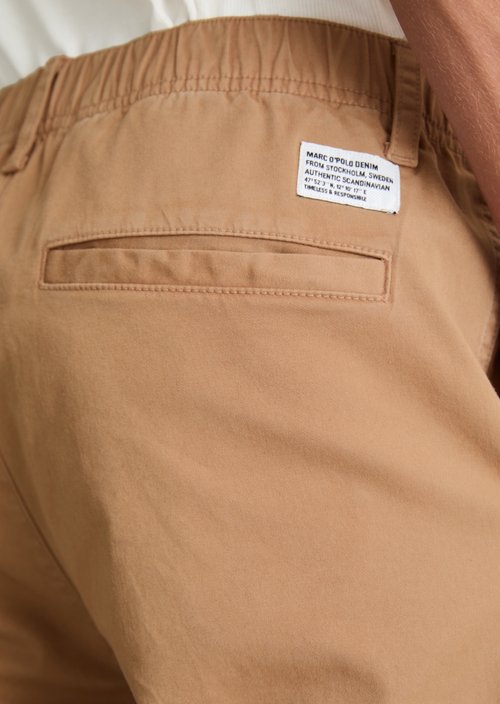 Pants, "Anders" Pleated Cropped Style — Roasted Peanut