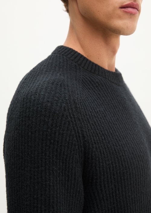 Regular-fit sweater — Black