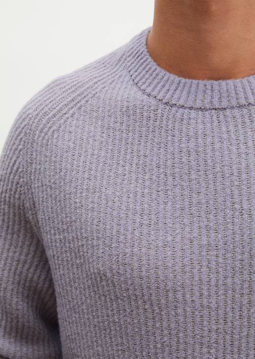 Regular-fit sweater Lilac Dawn in detail view