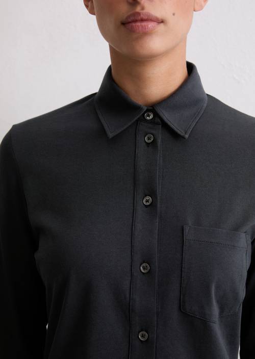 Blusa regular de punto Deep Night Blue en vista detallada