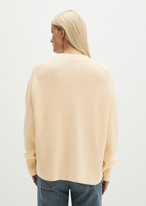 Loose-fitting V-neck knit sweater — Smokey Sands