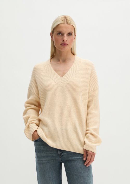 Loose-fitting V-neck knit sweater — Smokey Sands