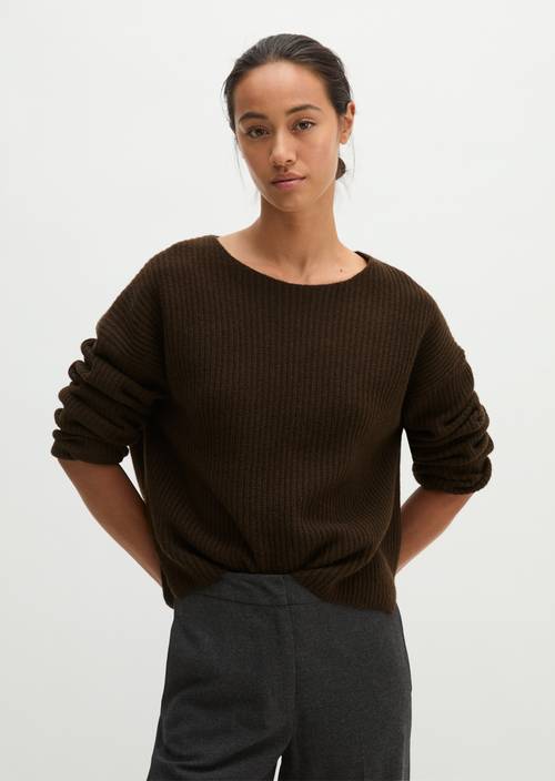 Strickpullover loose Burnt Coffee in Frontalansicht