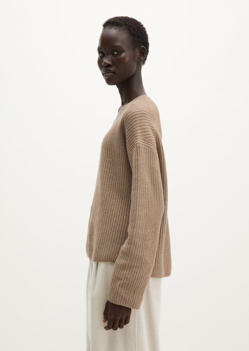 Loose-fitting knit sweater — Earthy Taupe