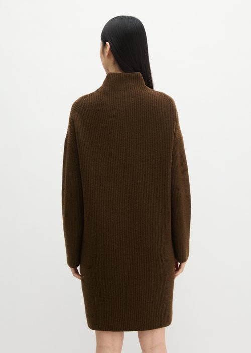 Loose-fitting knit dress — Burnt Coffee