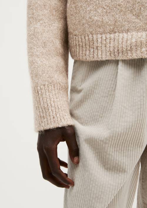 Pull ample Light Brown en vue détaillée