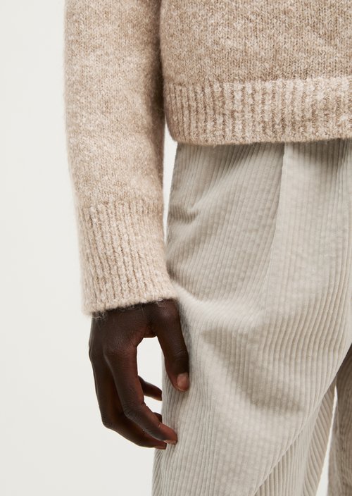 Loose-fitting sweater — Light Brown