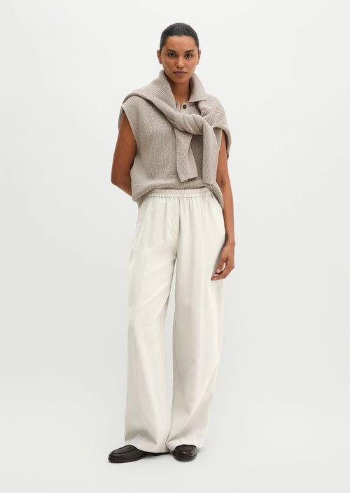 Barrel pull-on pants — Natural