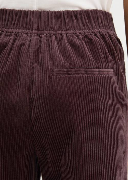 Pull-On-Pants wide Black Cherry in Detailansicht