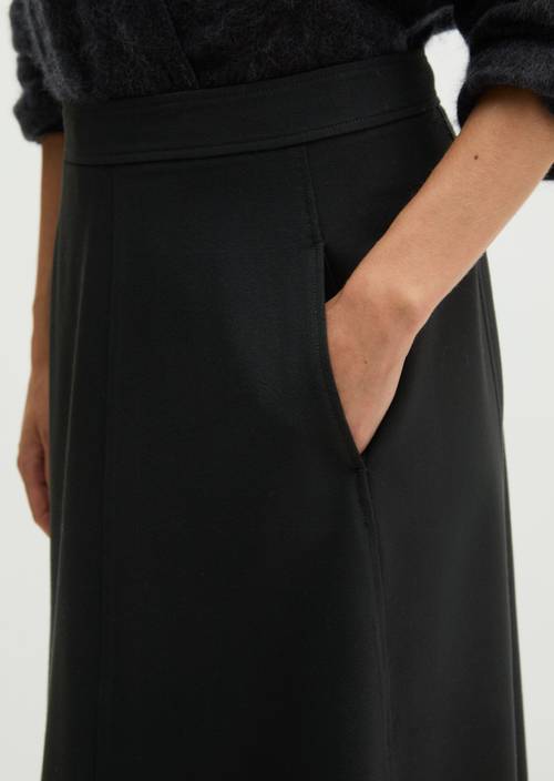 Flared flannel skirt Black in detail view