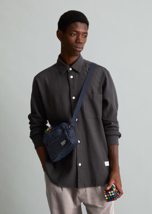 Regular-fit shirt — Black