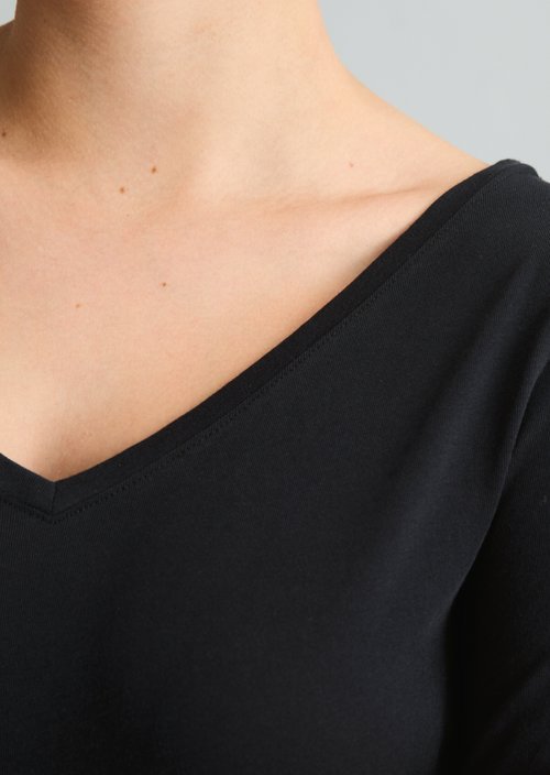 Slim-fit long-sleeve shirt — Black