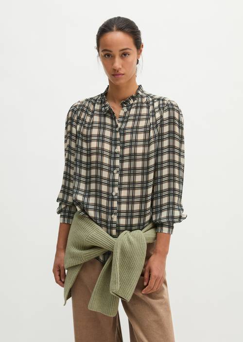 Blouse met ruches, regular Offwhite in vooraanzicht