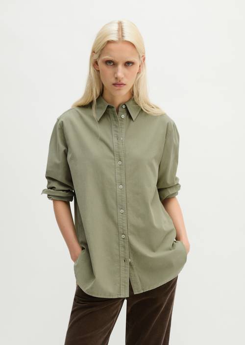 Feincord-Langarm-Bluse oversize Smooth Sage in Frontalansicht