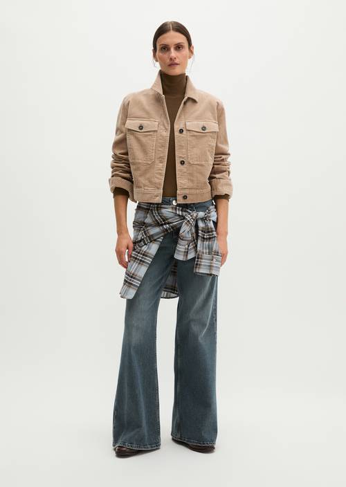 Cropped Cord Overshirt Earthy Taupe in front view