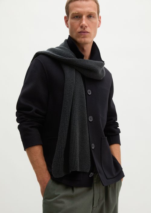 Knitted Scarf — Black