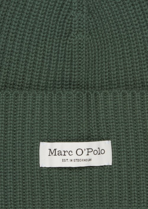Knitted hat — Quiet Pine