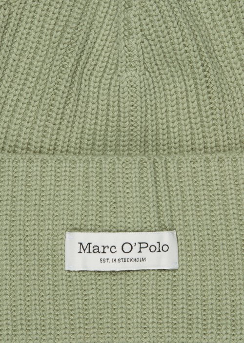 Knitted hat — Smooth Sage