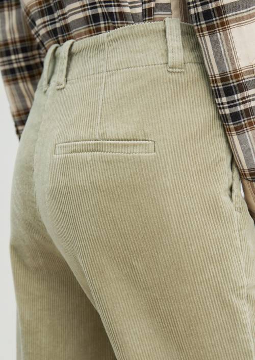 Pantalon en velours côtelé évasé Smooth Sage en vue détaillée