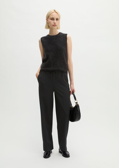 Relaxed-Fit Pull-On Flannel Pants — Black