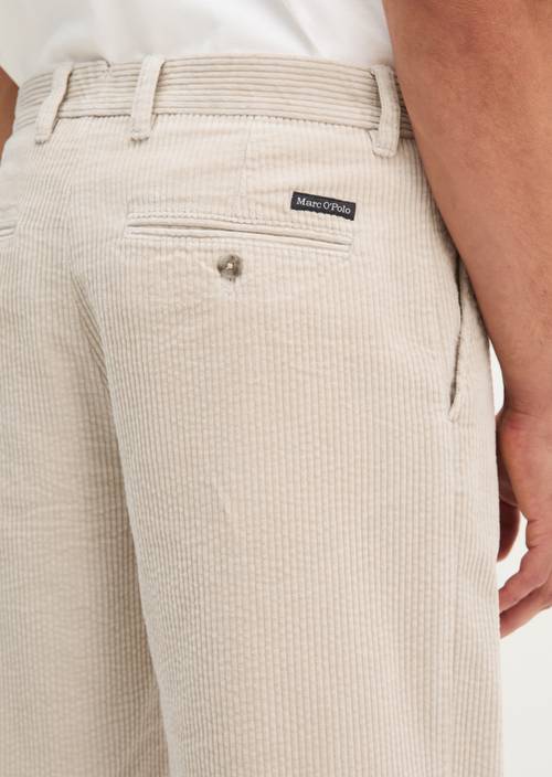 Cordhose Model Bent relaxed Linen Beige in Detailansicht