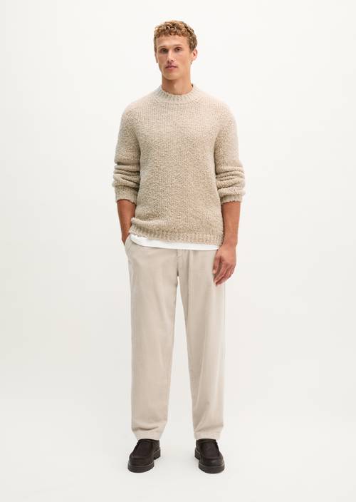 Cordhose Model Bent relaxed Linen Beige in Frontalansicht