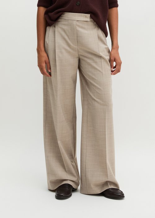 Relaxed-fit pleated pants — Stone Taupe Melange