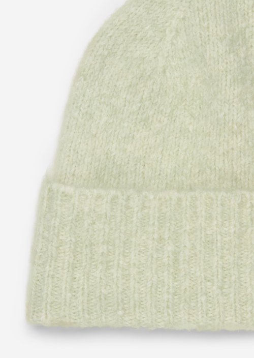 Knitted hat — Light Brown