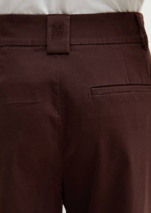 Hose Model Mea straight Brown in Detailansicht