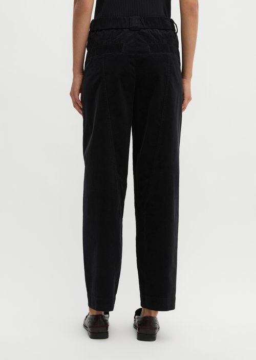 Fine cord trousers model Minu barrel — Black