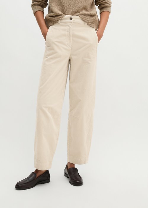 Fine cord trousers model Minu barrel — Linen Beige