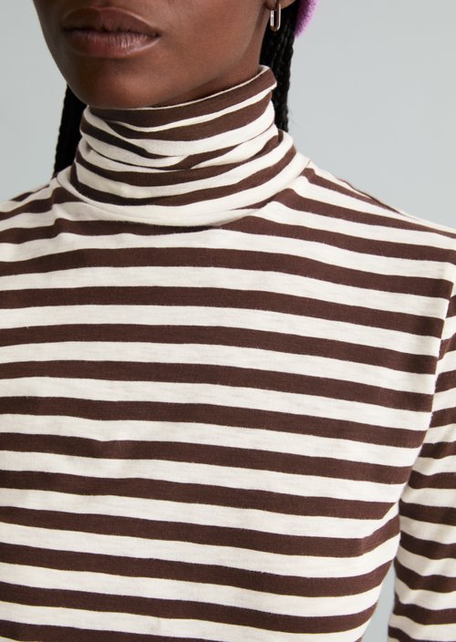 Long-sleeve shirt with a turtleneck — Dark Brown