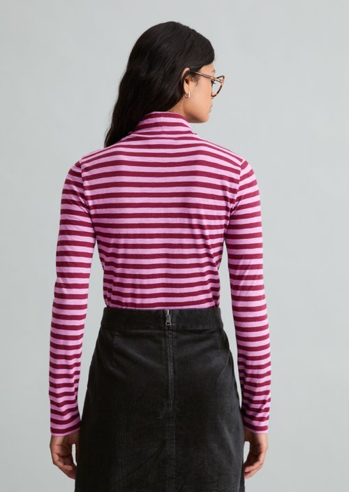 Long-sleeve shirt with a turtleneck — Dark Red