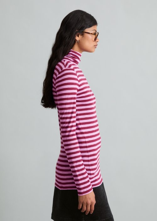 Long-sleeve shirt with a turtleneck — Dark Red