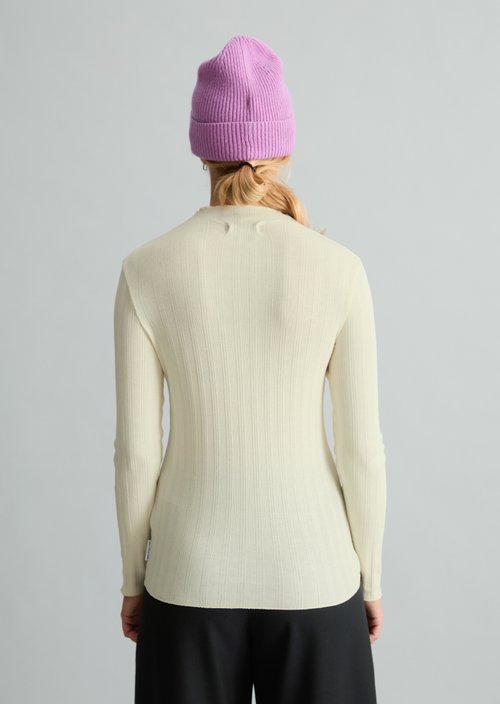 Slim-Fit Ribbed Long-Sleeve Shirt — White Blush