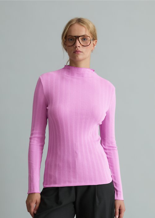 Slim-Fit Ribbed Long-Sleeve Shirt — Smoky Grape