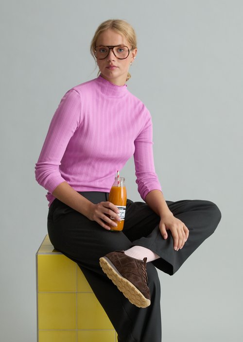 Slim-Fit Ribbed Long-Sleeve Shirt — Smoky Grape