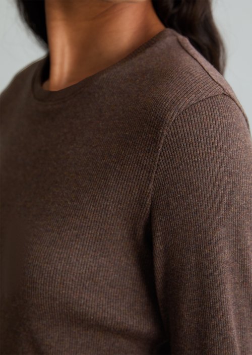 Slim-fit long-sleeve shirt — Espresso Brown