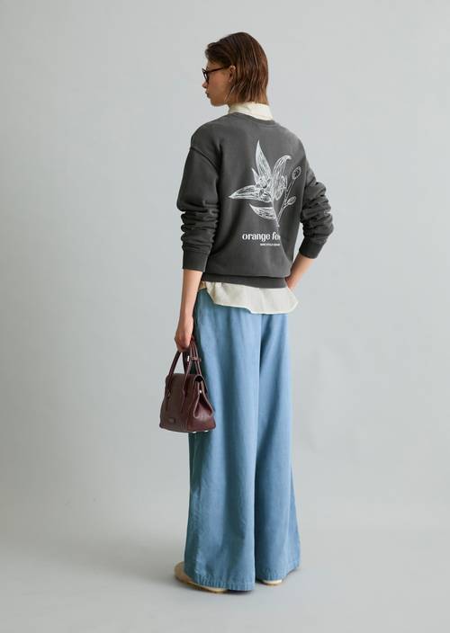Sweat-shirt ample Light Graphite en vue de face