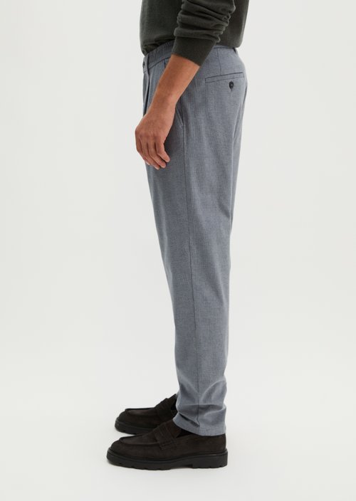 Chino Model Morot Jogger Pleated Tapered — Medium Grey