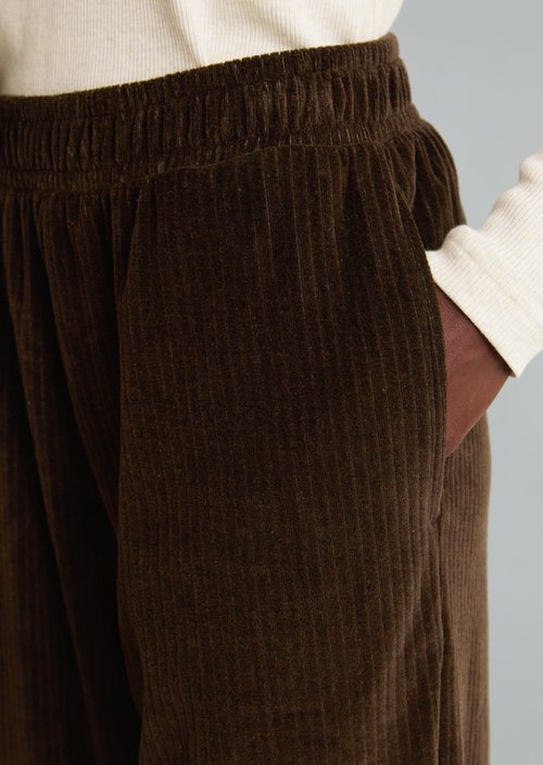 Relaxed-Fit Corded Sweatpants — Espresso Brown