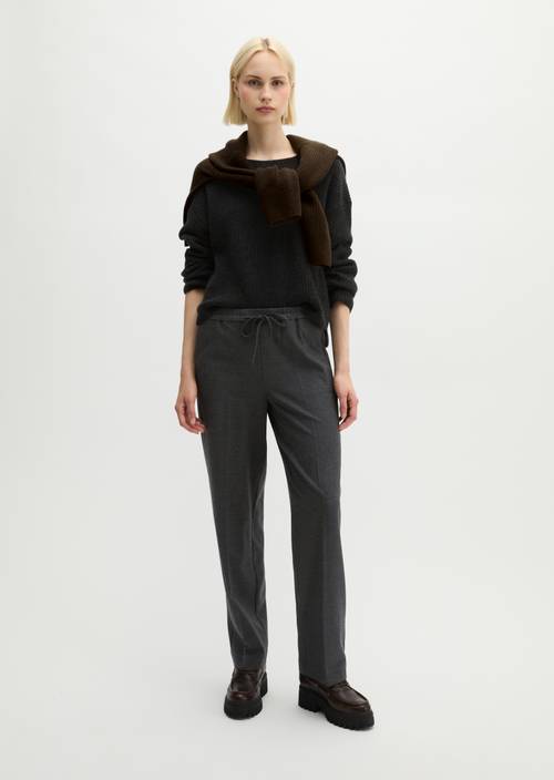 Pull-on-Glencheck-Hose relaxed Dark Grey in Frontalansicht