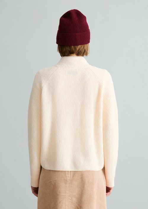 Regular-Fit Merino Turtleneck — White Blush
