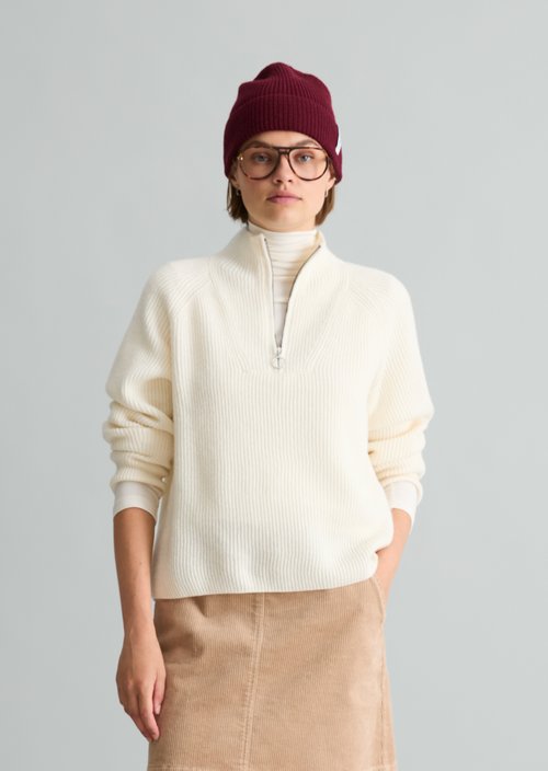 Regular-Fit Merino Turtleneck — White Blush
