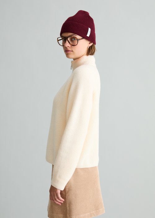 Regular-Fit Merino Turtleneck — White Blush